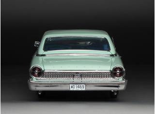 Ford Galaxie 500/XL Hardtop 1963 – Glacier Blue SunStar Metallmodell 1:18